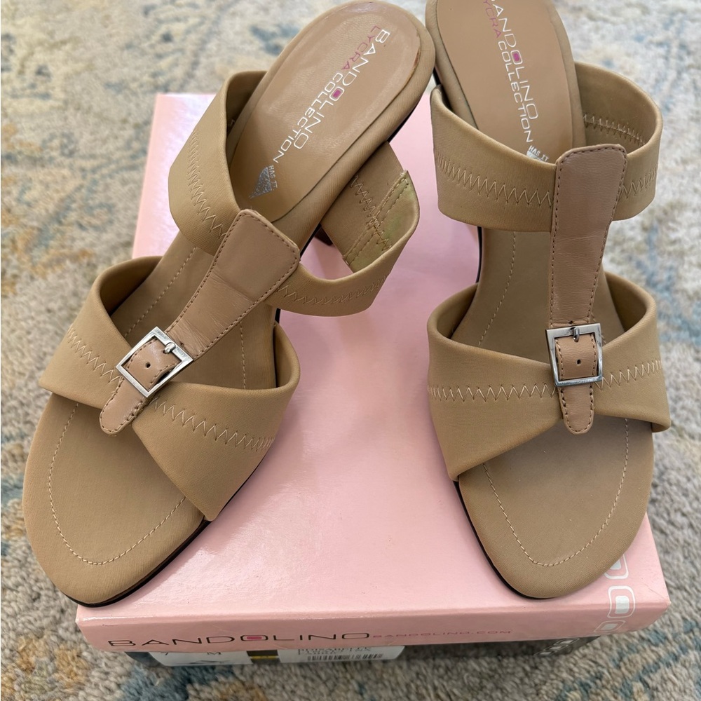 New Bandolino Women's Beige Heels / Shoes Size 7